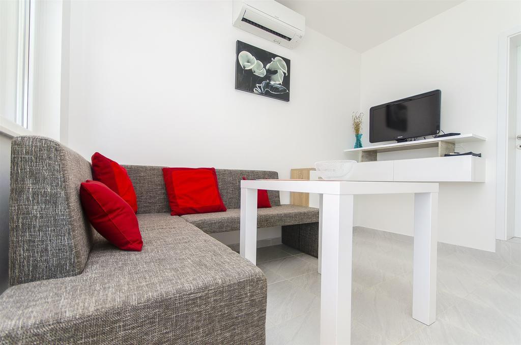 Apartment Mirjana Rogoznica  Exterior photo
